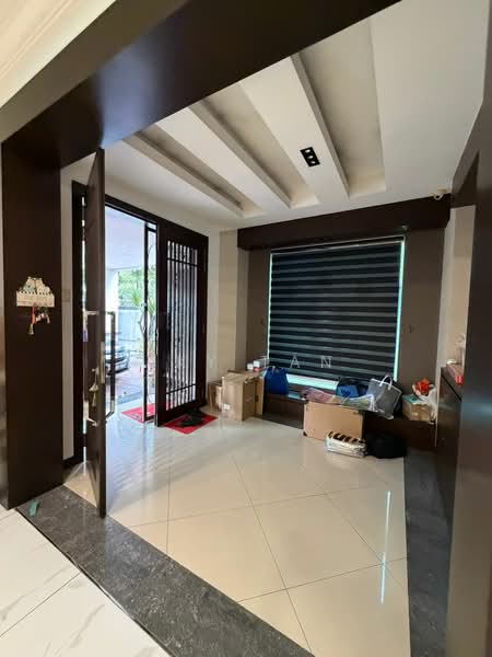 Link Bungalow for Sale in Taman Austin Perdana (Tebrau) - Sky Tan - Entrance - PropertyGuru.com.my
