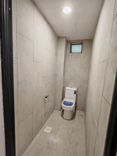 Kedai / Pejabat untuk Disewa di Kuchai Entrepreneurs Park (Kuchai Lama) - Jeno Poon - Bathroom - PropertyGuru.com.my