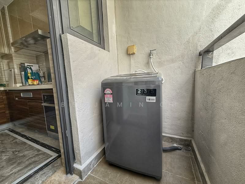 Servis Apartment untuk Disewa di R&F Princess Cove Phase 1 - Benjamin Oh - Balcony - PropertyGuru.com.my