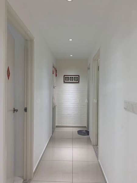 Condominium for Sale at i-Santorini - Gina Tan - Corridor - PropertyGuru.com.my