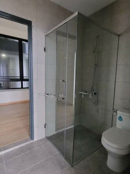 Servis Apartment untuk Dijual di Aera Residence - Adam Lee - Bathroom - PropertyGuru.com.my