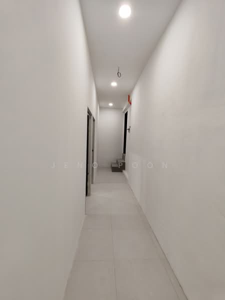 Shop / Office for Rent in Kuchai Entrepreneurs Park (Kuchai Lama) - Jeno Poon - Corridor - PropertyGuru.com.my