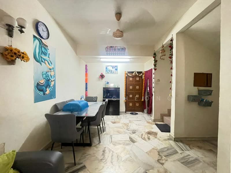 Rumah Teres 2 Tingkat untuk Dijual di Taman Selayang Utama (Selayang) - Yanis Cheong - Dining Room - PropertyGuru.com.my