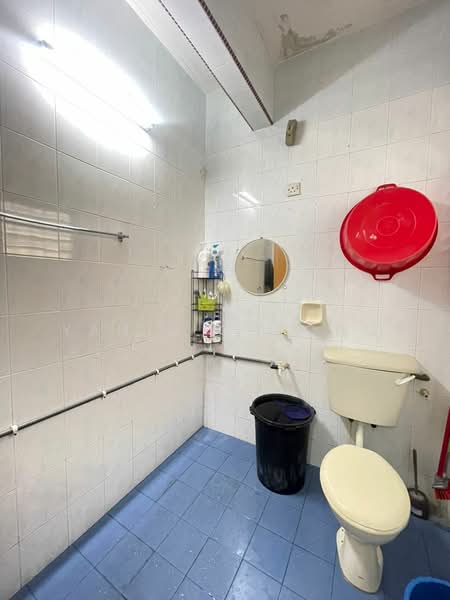 Rumah Teres 2 Tingkat untuk Dijual di Taman Selayang Utama (Selayang) - Yanis Cheong - Bathroom - PropertyGuru.com.my