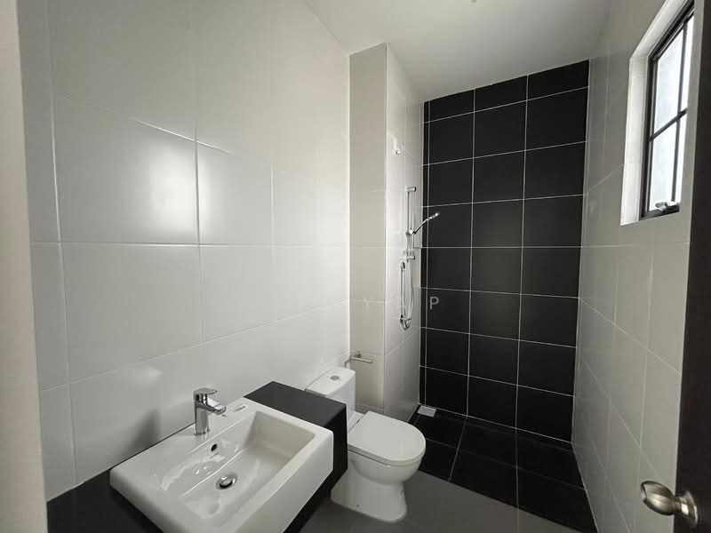 2-storey Terraced House for Sale in Iskandar Puteri (Nusajaya) (Johor) - Liz Yap - Bathroom - PropertyGuru.com.my