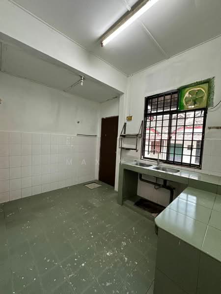 1-storey Terraced House for Sale in Kelapa Sawit (Kulai) - Max Yee - Kitchen - PropertyGuru.com.my