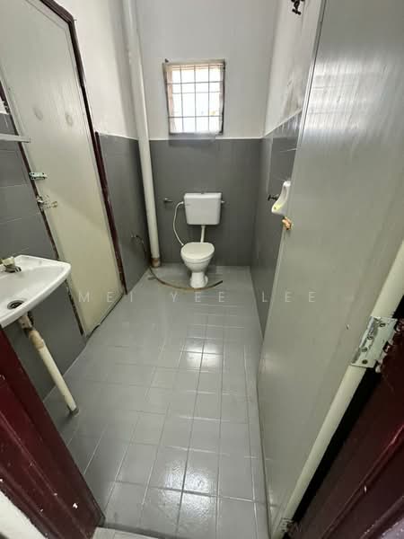 2-storey Terraced House for Rent in Kulim Techno City (Kulim) - Mei Yee Lee - Bathroom - PropertyGuru.com.my