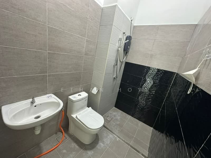 Service Residence for Rent at D'carlton (Residensi Seri Mega) - Ethan How - Bathroom - PropertyGuru.com.my
