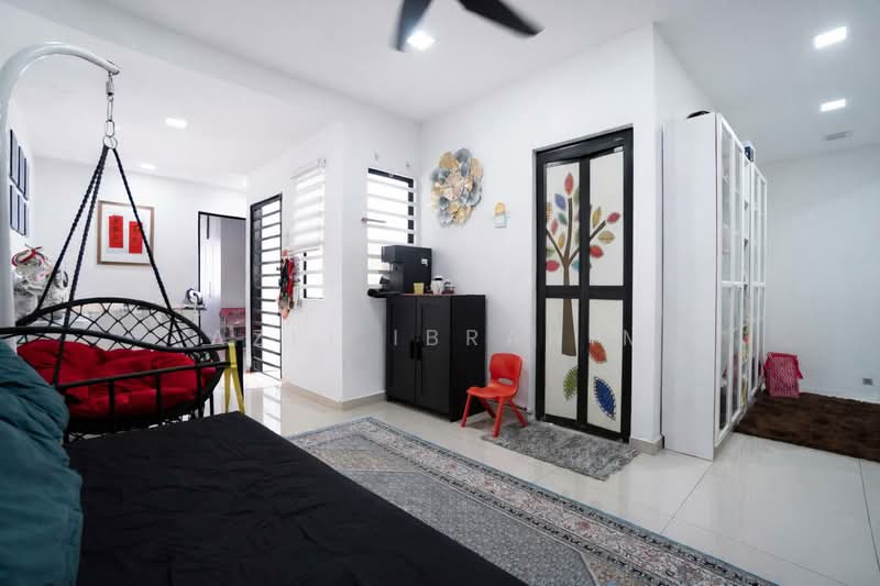 2-storey Terraced House for Sale in Lembah Keramat (Ulu Kelang) - Azli Ibrahim - Living Room - PropertyGuru.com.my