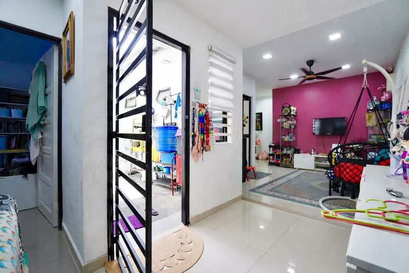 2-storey Terraced House for Sale in Lembah Keramat (Ulu Kelang) - Azli Ibrahim - Living Room - PropertyGuru.com.my