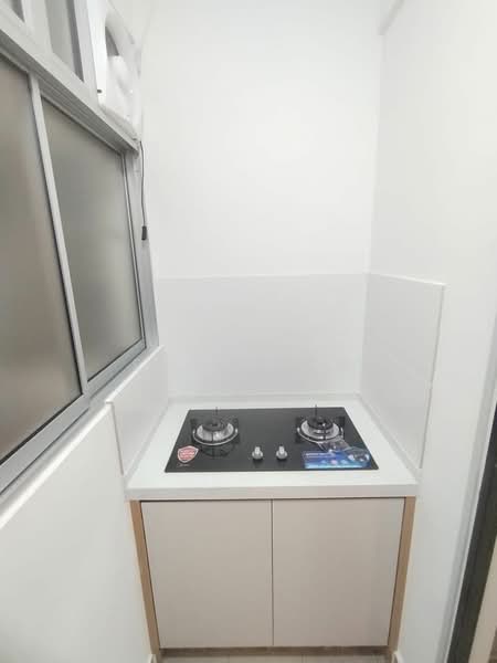 Kondominium untuk Disewa di Residensi Dutamas Dahlia - Eddie Ho - yard kitchen - PropertyGuru.com.my