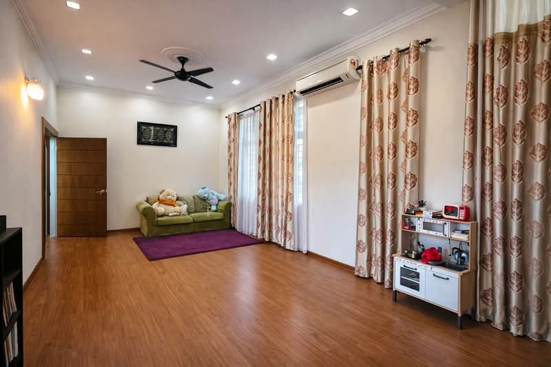 Rumah Banglo untuk Dijual di Subang Jaya (Selangor) - Afiqah . - Living Room - PropertyGuru.com.my