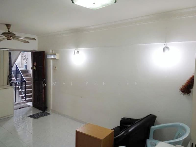 Flat for Sale at Taman Utama - Mei Yee Lee - Entrance - PropertyGuru.com.my