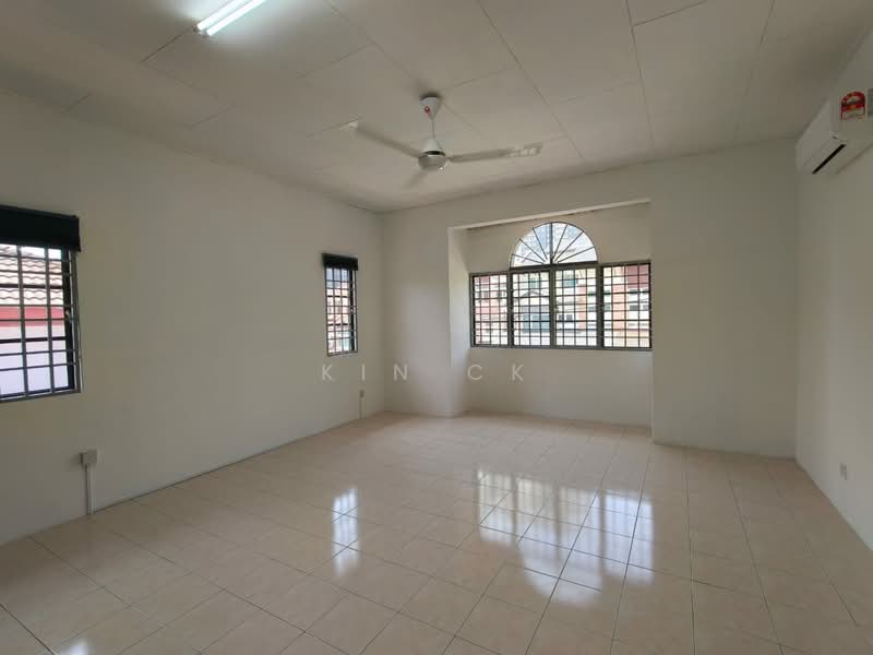 Rumah Teres 2 Tingkat untuk Disewa di Segambut (Kuala Lumpur) - Kin CK - Living Room - PropertyGuru.com.my
