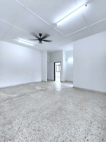 Rumah Berkembar untuk Dijual di Taman Sentosa (Johor Bahru) - Karl Lim - Interior - PropertyGuru.com.my