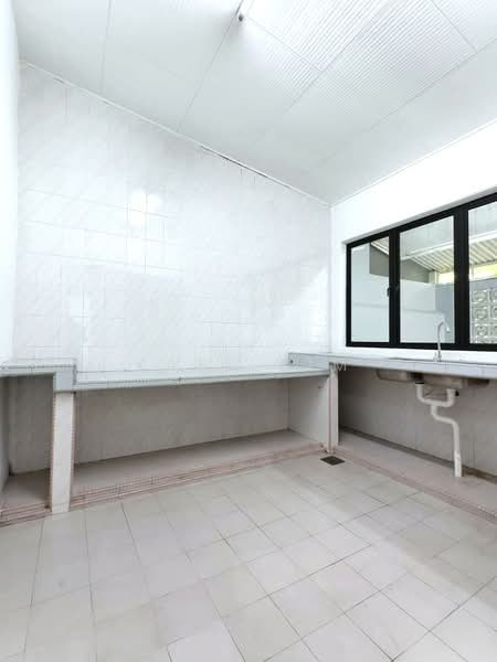 Rumah Berkembar untuk Dijual di Taman Sentosa (Johor Bahru) - Karl Lim - Kitchen - PropertyGuru.com.my