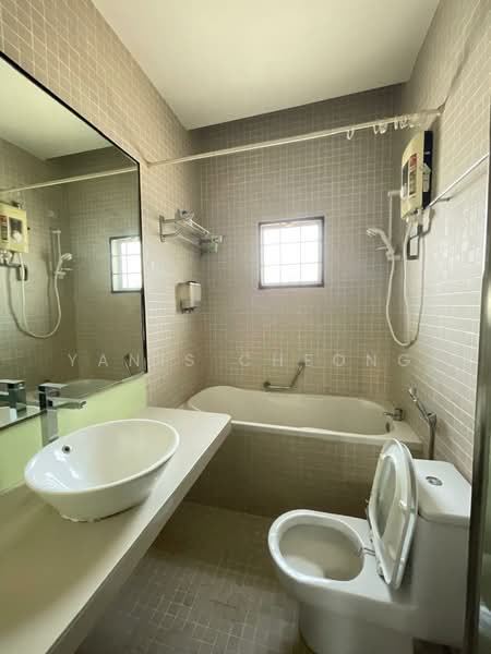 2-storey Terraced House for Sale in Taman Wangsa Permai (Kepong) - Yanis Cheong - Bathroom - PropertyGuru.com.my