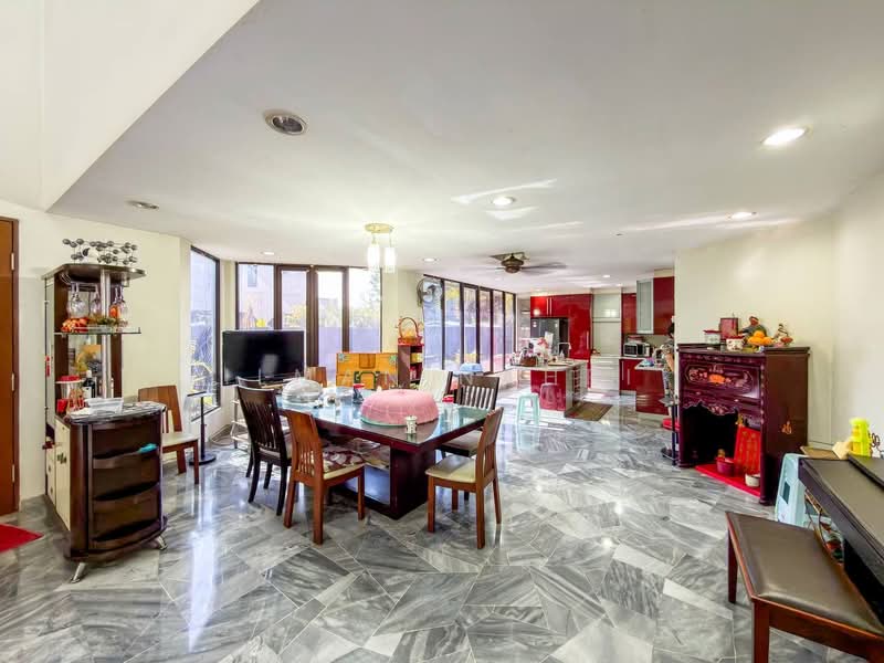 Bungalow for Sale in Taman Kanagapuram (Petaling Jaya) - Ilman Nahri - Dining Room - PropertyGuru.com.my