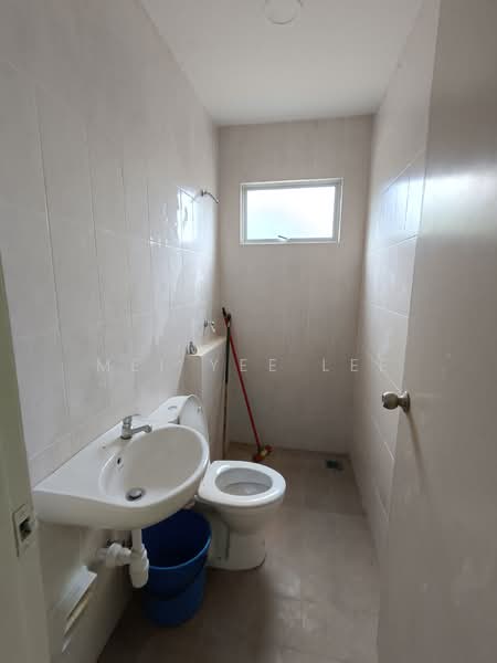 1.5-storey Terraced House for Sale in Kulim Techno City (Kulim) - Mei Yee Lee - Bathroom - PropertyGuru.com.my