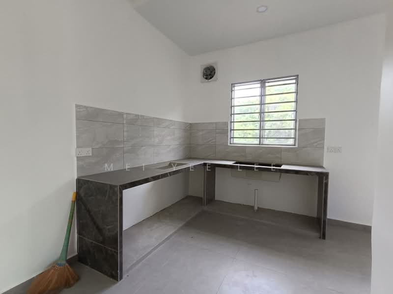 1.5-storey Terraced House for Sale in Kulim Techno City (Kulim) - Mei Yee Lee - Kitchen - PropertyGuru.com.my