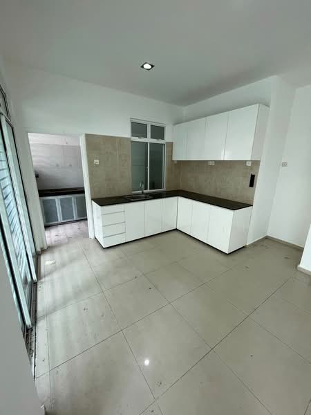 Semi-Detached House for Rent in Iskandar Puteri (Nusajaya) (Johor) - Pierre Chin - Kitchen - PropertyGuru.com.my