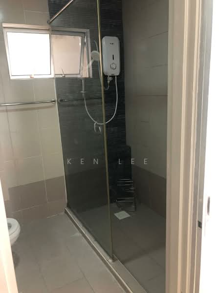 Servis Apartment untuk Dijual di Waldorf Tower - Ken Lee - Bathroom - PropertyGuru.com.my