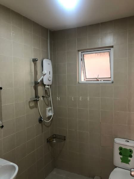Servis Apartment untuk Dijual di Waldorf Tower - Ken Lee - Bathroom - PropertyGuru.com.my
