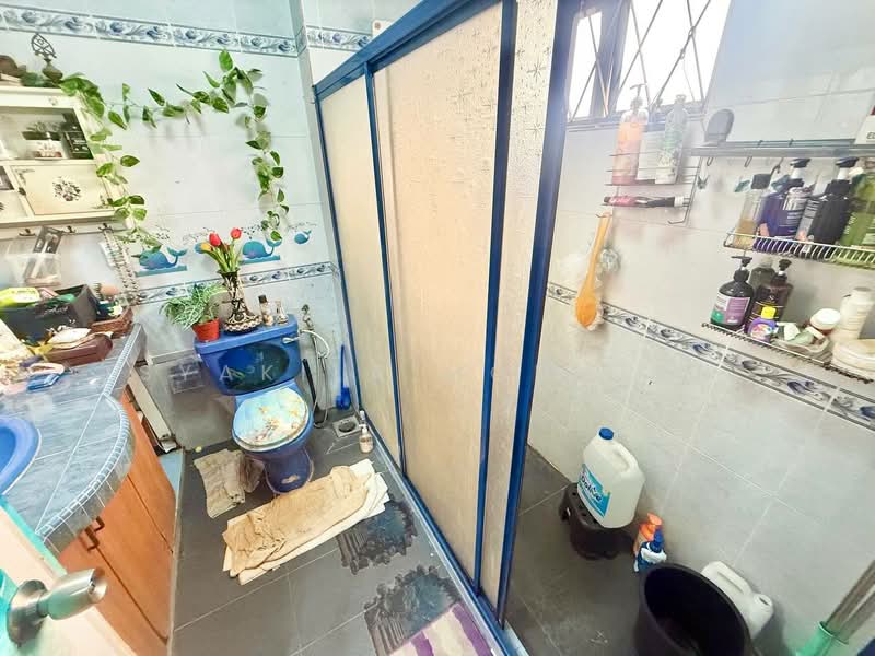 Rumah Teres 2 Tingkat untuk Dijual di Taman Desaria (Petaling Jaya) - Syakila Mokhtar - Bathroom - PropertyGuru.com.my