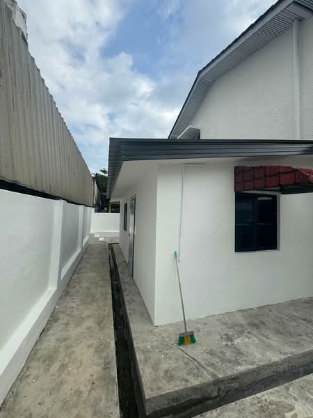 Bungalow for Rent in Taman Kebun Teh (Johor Bahru) - Ben Foo - Exterior - PropertyGuru.com.my