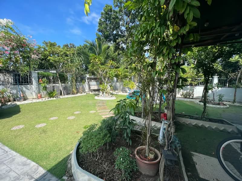 Semi-Detached House for Sale in Puchong (Selangor) - Elaine Yap - Garden - PropertyGuru.com.my