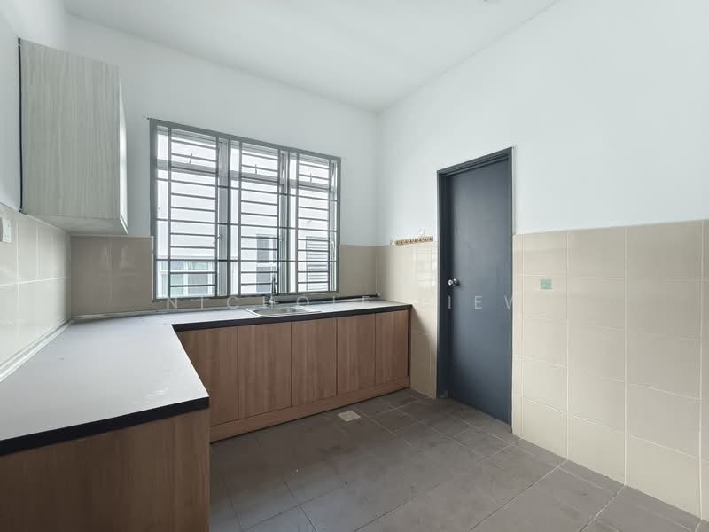 Rumah Bandar untuk Dijual di Taman Bukit Semenyih 3 (Semenyih) - Nichole Liew - Kitchen - PropertyGuru.com.my