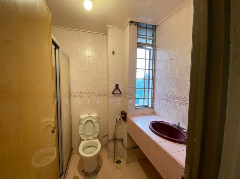 Rumah Teres 2 Tingkat untuk Dijual di Bandar Menjalara (Kuala Lumpur) - Yanis Cheong - Bathroom - PropertyGuru.com.my