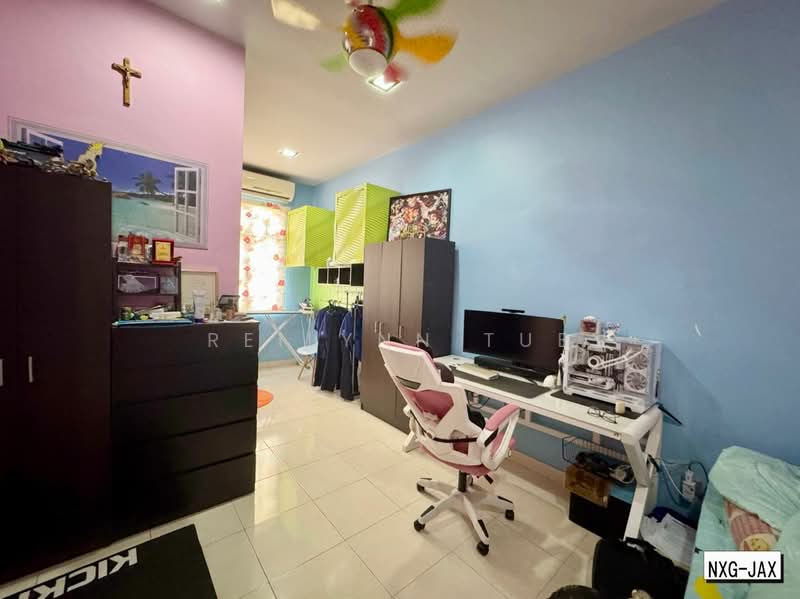 2-storey Terraced House for Sale in Setia Indah 9 (Setia Alam) - Reilynn Tue - Bedroom - PropertyGuru.com.my
