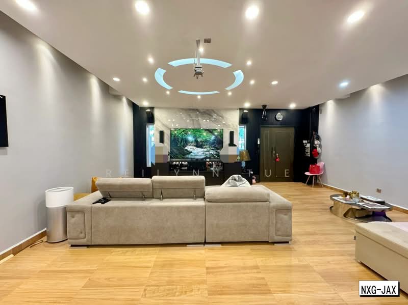 2-storey Terraced House for Sale in Setia Indah 9 (Setia Alam) - Reilynn Tue - Living Room - PropertyGuru.com.my