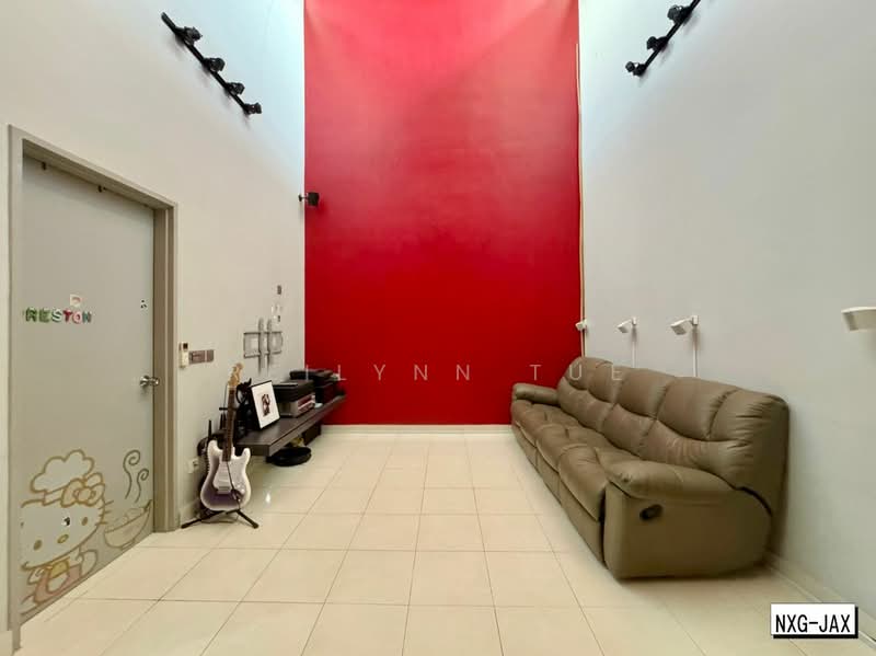 2-storey Terraced House for Sale in Setia Indah 9 (Setia Alam) - Reilynn Tue - Living Room - PropertyGuru.com.my