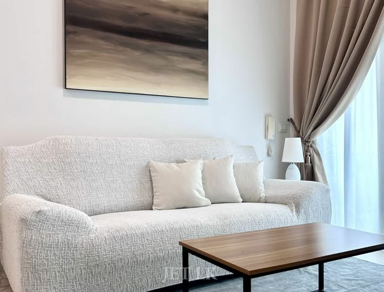 Servis Apartment untuk Disewa di Marc Residence - Reilynn Tue - Living Room - PropertyGuru.com.my