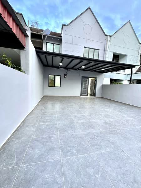 1.5-storey Terraced House for Sale in Bandar Baru Permas Jaya (Permas Jaya) - Karl Lim - Exterior - PropertyGuru.com.my