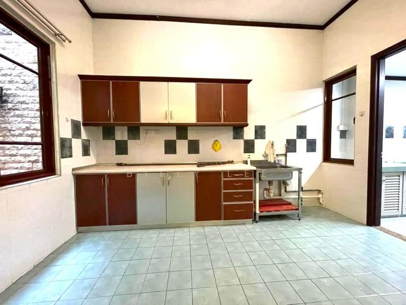 2-storey Terraced House for Sale in Bukit Jelutong (Shah Alam) - Billy Lee - Kitchen - PropertyGuru.com.my
