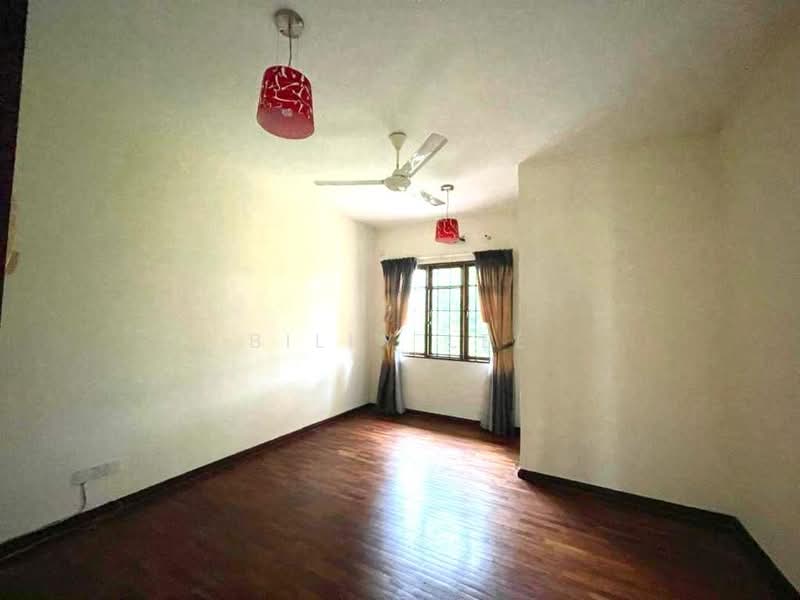 2-storey Terraced House for Sale in Bukit Jelutong (Shah Alam) - Billy Lee - Living Room - PropertyGuru.com.my