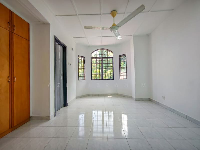 2-storey Terraced House for Sale in Bandar Bukit Puchong (Puchong) - Azli Ibrahim - Living Room - PropertyGuru.com.my