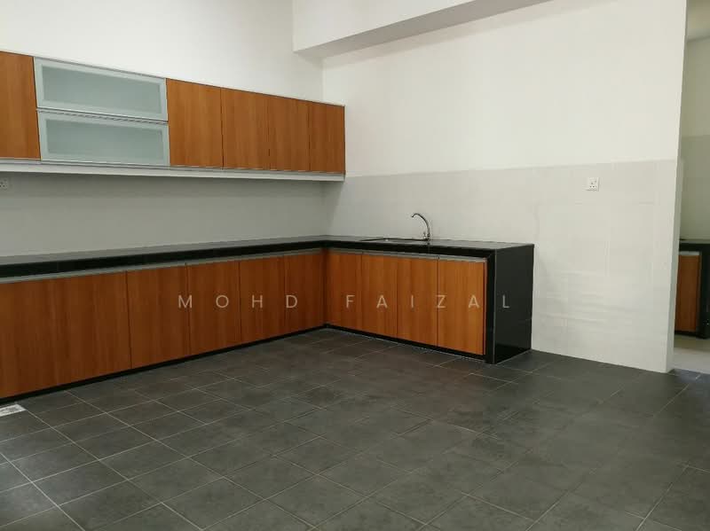 3-storey Terraced House for Sale in Kajang (Selangor) - Mohd Faizal - Kitchen - PropertyGuru.com.my