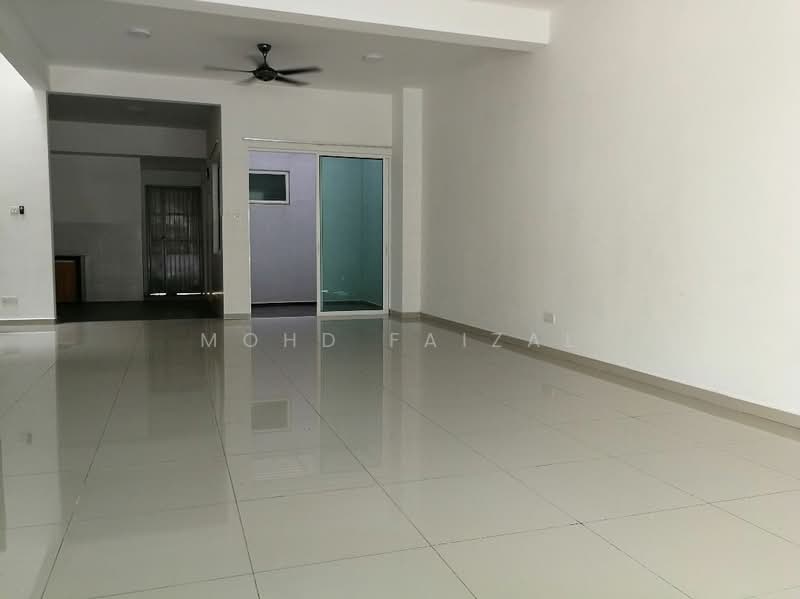 3-storey Terraced House for Sale in Kajang (Selangor) - Mohd Faizal - Living Room - PropertyGuru.com.my