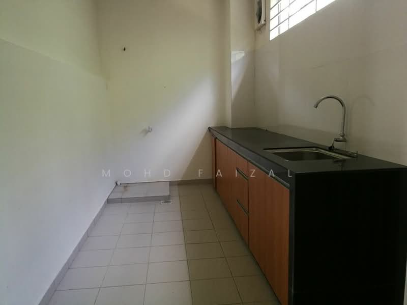 3-storey Terraced House for Sale in Kajang (Selangor) - Mohd Faizal - Kitchen - PropertyGuru.com.my
