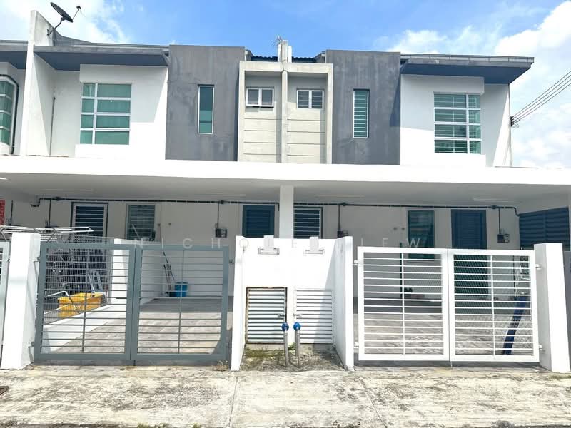Townhouse for Sale in Semenyih (Selangor) - Nichole Liew - Exterior - PropertyGuru.com.my