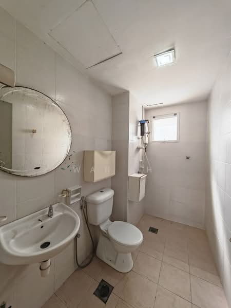 Kondominium untuk Dijual di Ampang Putra Residency - Wan CH - Bathroom - PropertyGuru.com.my