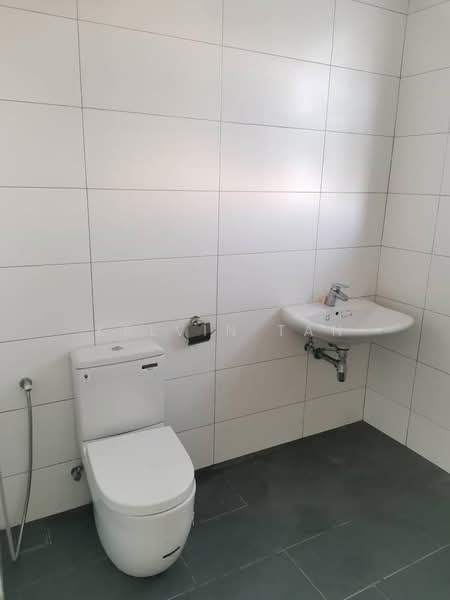 Kondominium untuk Disewa di Mont Residence - Kelvin Tan - Bathroom - PropertyGuru.com.my