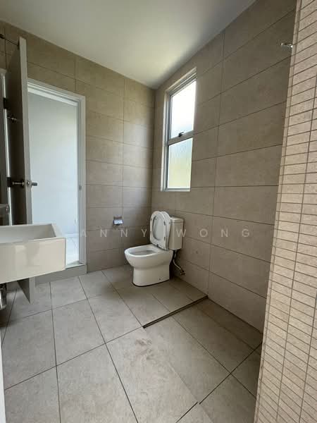 2-storey Terraced House for Rent in Batu Arang (Selangor) - Danny Wong - Bathroom - PropertyGuru.com.my