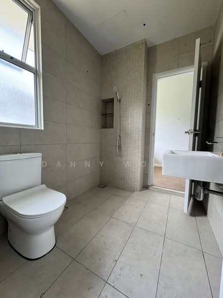 2-storey Terraced House for Rent in Batu Arang (Selangor) - Danny Wong - Bathroom - PropertyGuru.com.my
