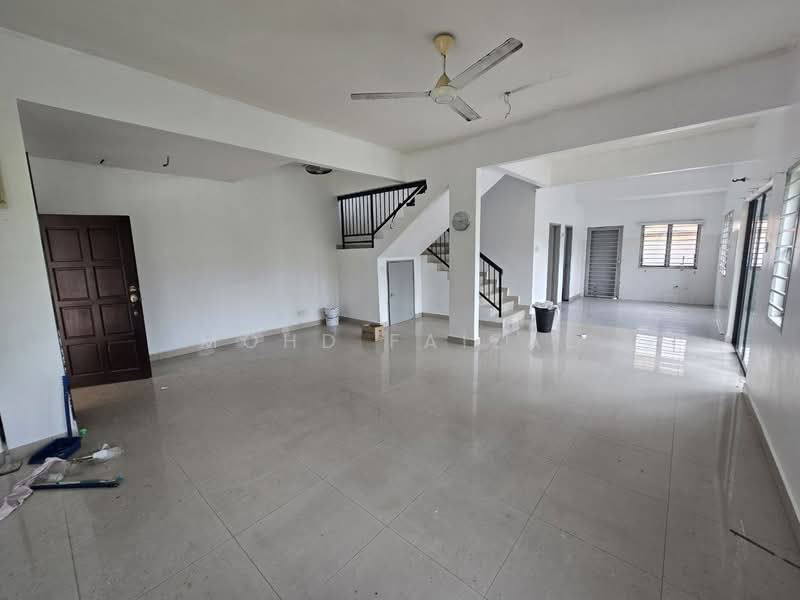 2-storey Terraced House for Sale in Nilai (Negeri Sembilan) - Mohd Faizal - Living Room - PropertyGuru.com.my