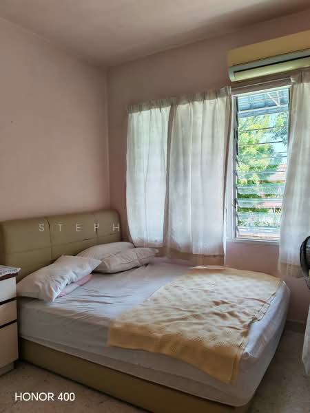 Apartment for Sale at Mawar Apartment - Stephanie Lim - Bedroom - PropertyGuru.com.my